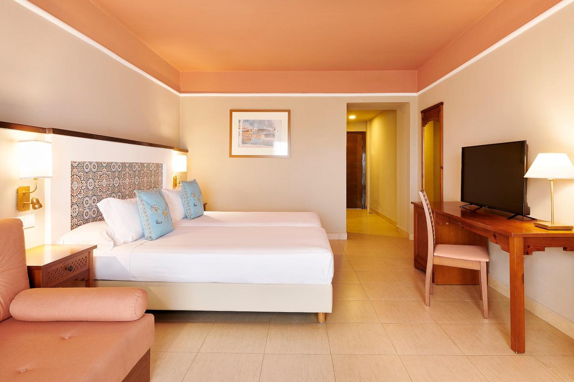 Отель Iberostar Waves Саидия Экстерьер фото