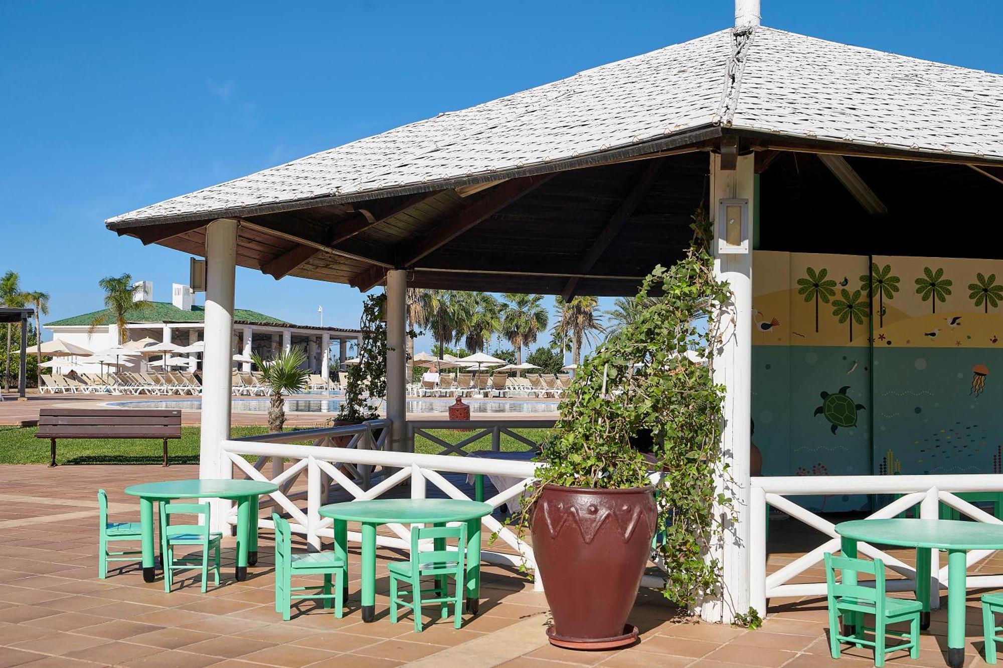 Отель Iberostar Waves Саидия Экстерьер фото The clubhouse at the Royal Palm Polo Club